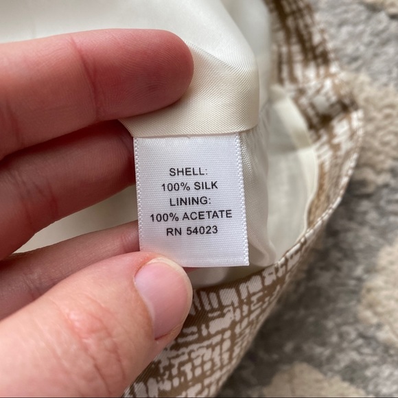 Banana Republic Gold/White Patterned 100% Silk Pleated A-Line Skirt Women’s 6 - Picture 6 of 9